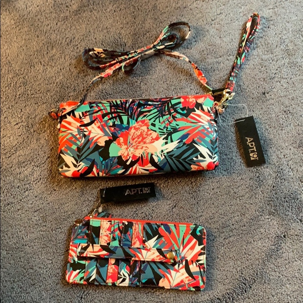 APT. 9 • Purse only